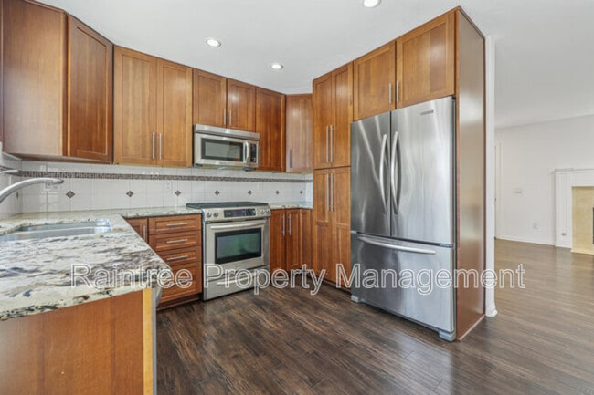 Building Photo - 1731 Rogue Isle Ct