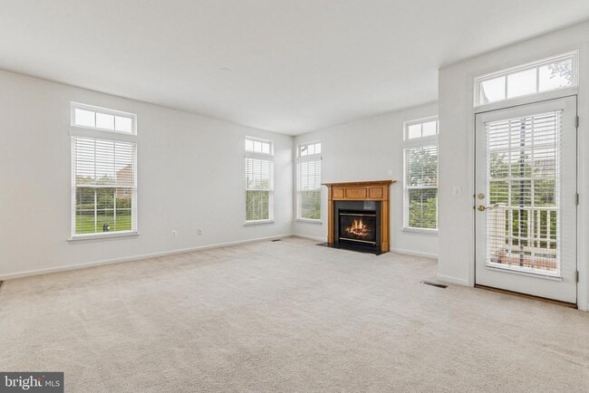 Building Photo - 16056 Sheringham Way