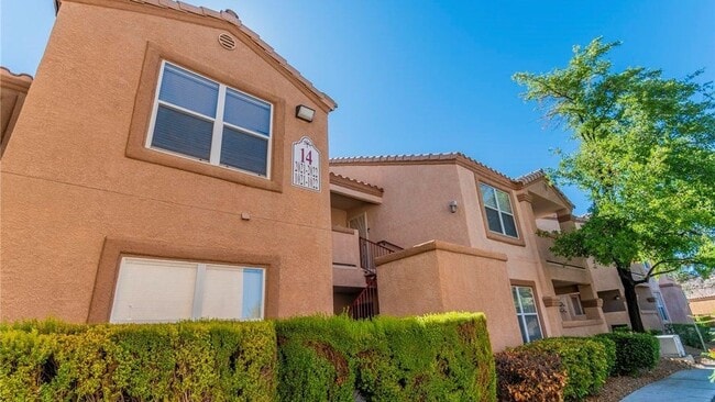 Building Photo - 1425 Bow Creek Ct
