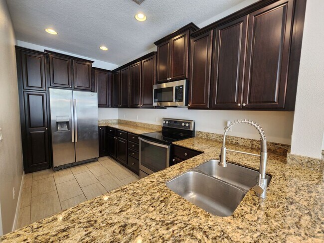Building Photo - Beautiful LAKE NONA 3 Bedroom, 3 Bathroom ...