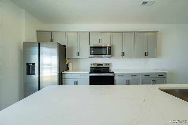 Building Photo - 15356 Oasis Sun Wy