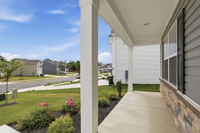 Building Photo - Welcome Home to This Beautiful 4-Bedroom Ranch-Style Gem