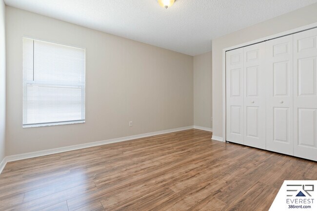 Building Photo - 25 Port Royal Dr