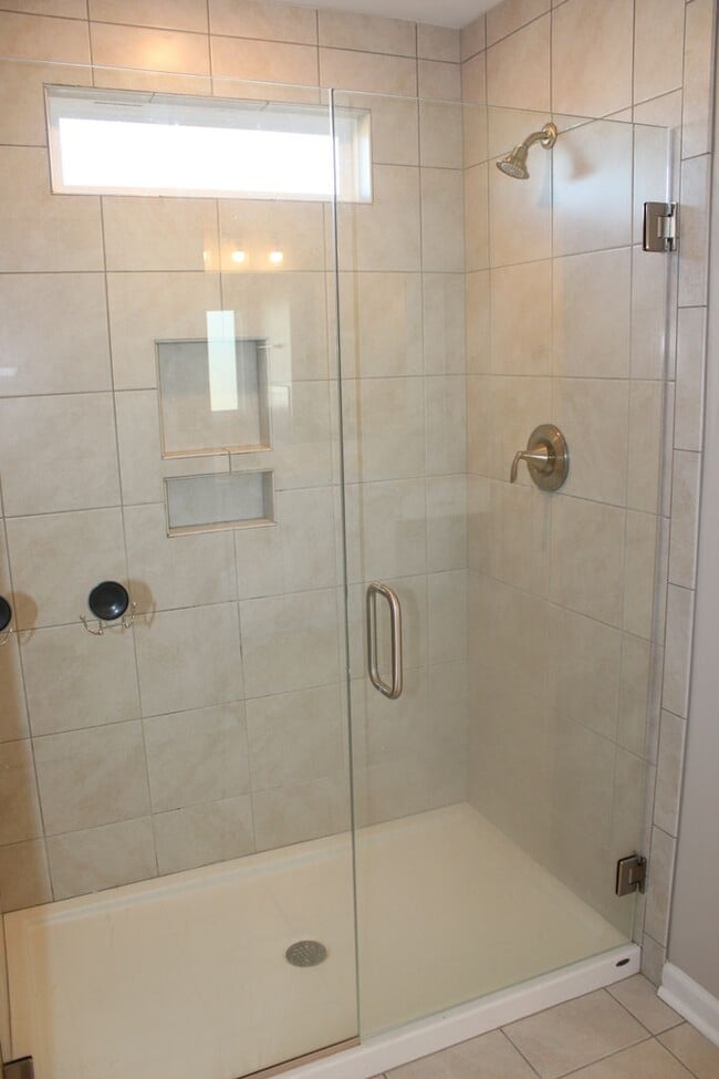 Building Photo - Welcome to your dream home!