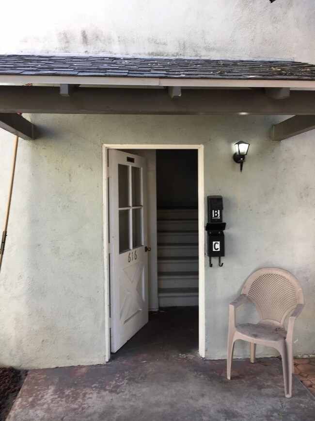 Building Photo - 616 E Magnolia Blvd