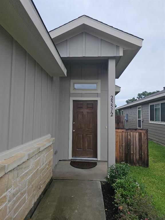 Building Photo - 25512 Starling Ln