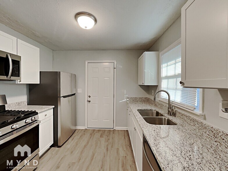 Building Photo - 6381 Impala Cir