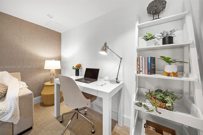 Building Photo - 102 24th St