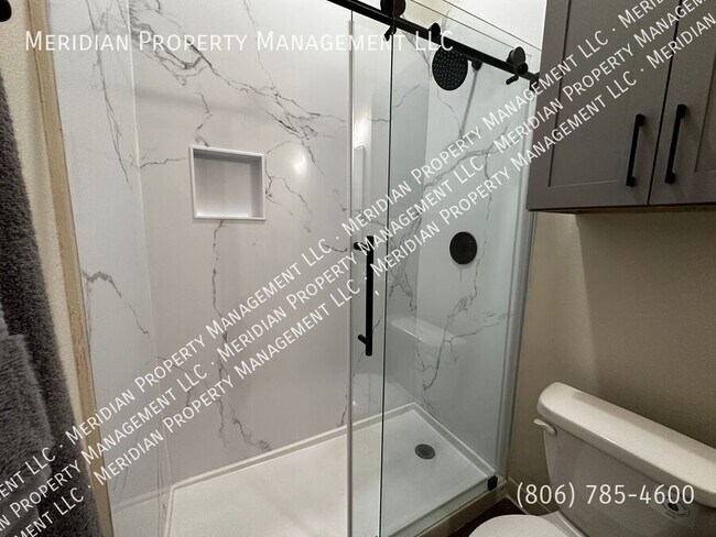 Building Photo - 5912 Erskine St