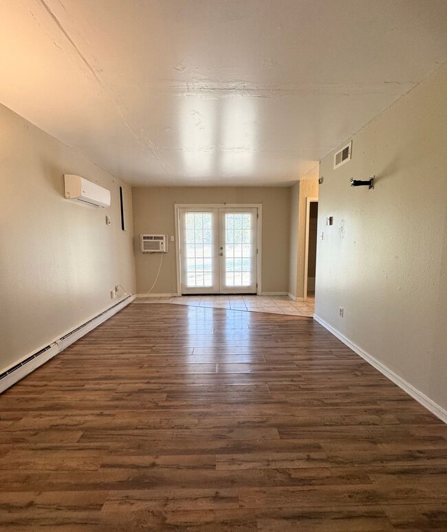 Building Photo - 1205 NW Euclid Ave