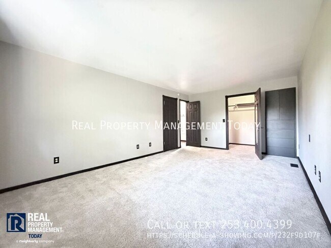 Building Photo - 1531 Vista Dr