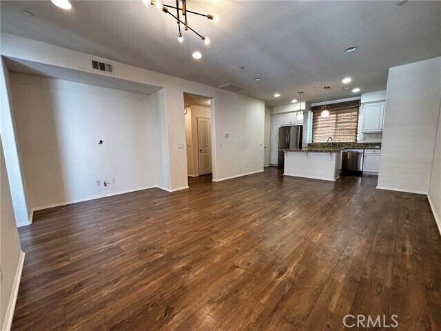 Building Photo - 6391 Volans Ct