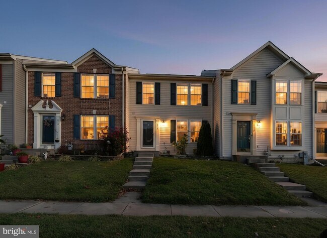 Building Photo - 5030 Finsbury Rd