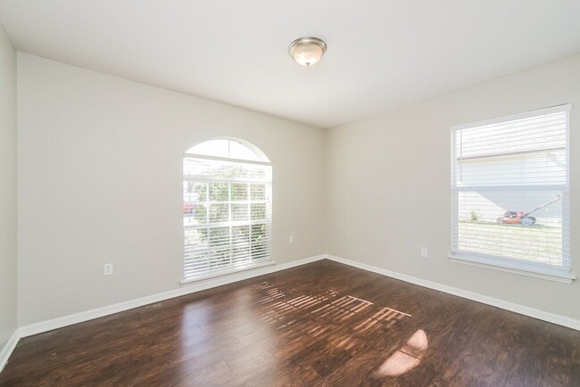 Building Photo - 1236 Apopka Ln