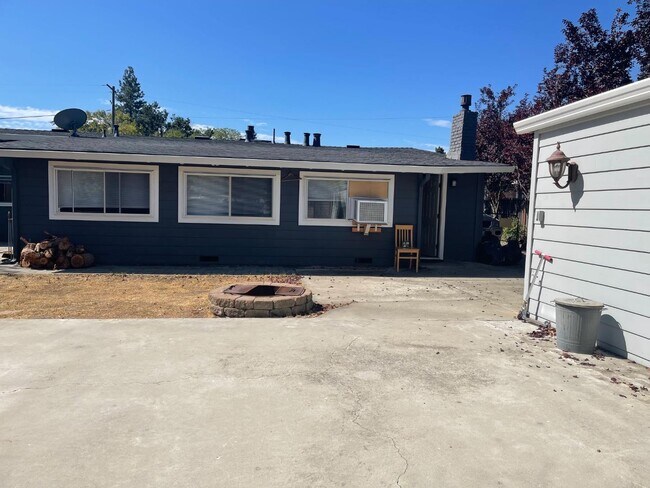 Building Photo - 14901 Nelson Way