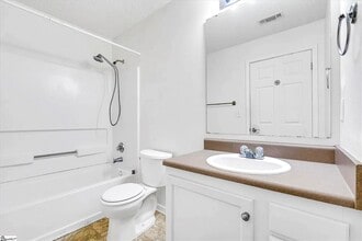 Building Photo - 1412 Harts Ridge Dr