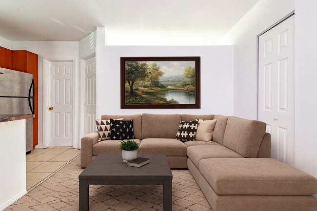 Building Photo - Bright & Modern 1-Bedroom Apartment in Pri...