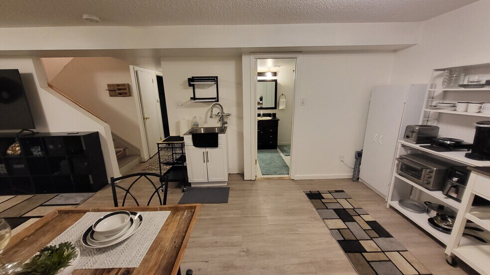 Building Photo - 12948 W Virginia Ave