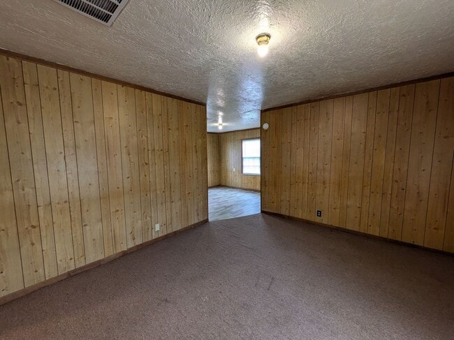 Building Photo - 2125 Earl St