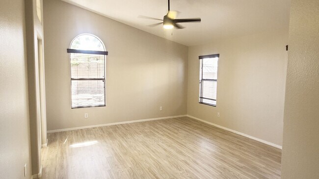 Building Photo - REMODELED 3-BEDROOM BY SAN TAN MALL