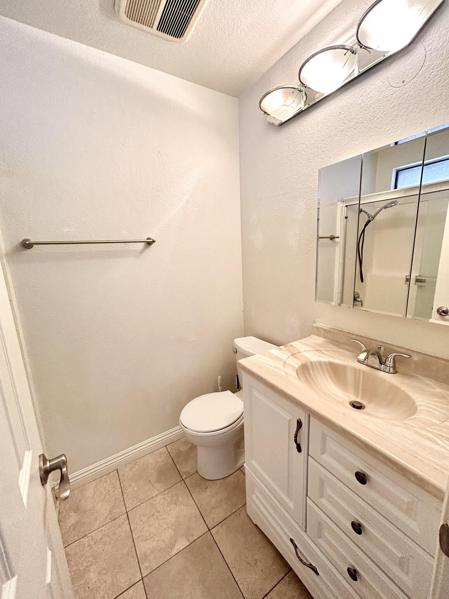 Building Photo - 1039 Mount Olive Dr