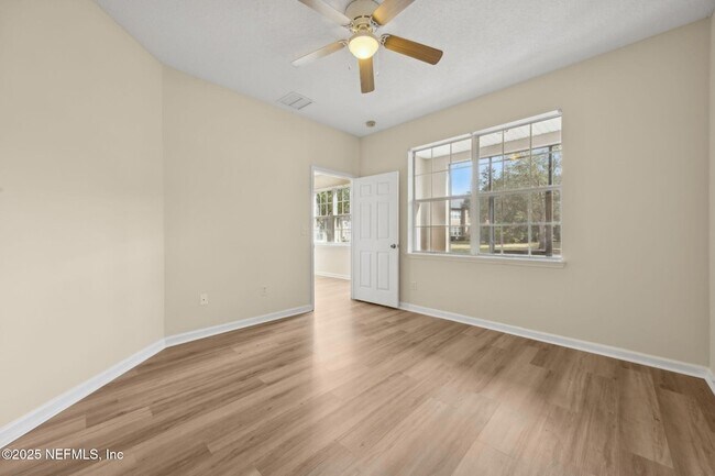 Building Photo - 12301 Kernan Forest Blvd