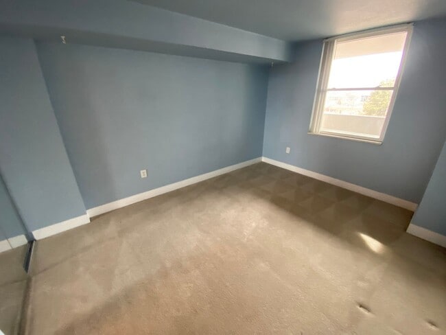 Building Photo - Amazing Condo with Beautiful Mountain and ...