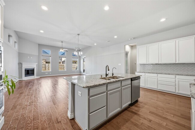 Building Photo - 5238 Pickford Grove Ln