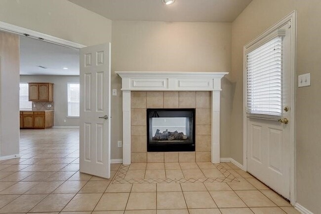 Building Photo - 11949 Grizzly Bear Dr