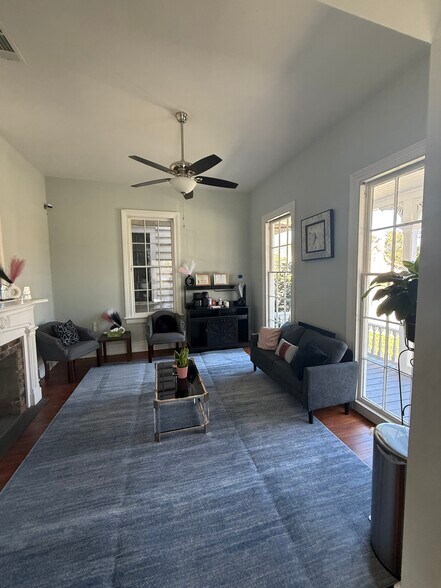 Primary Photo - 302 Telfair St