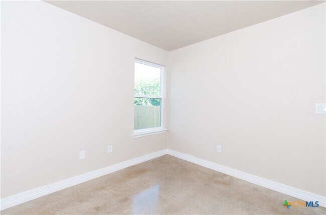 Building Photo - 807 White Meadow Ln