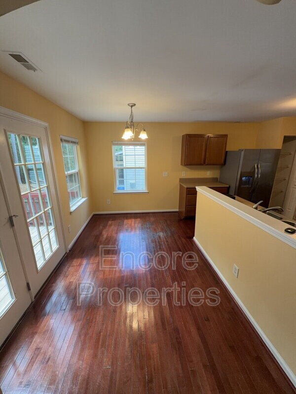 Building Photo - 4520 Shady Side Ln