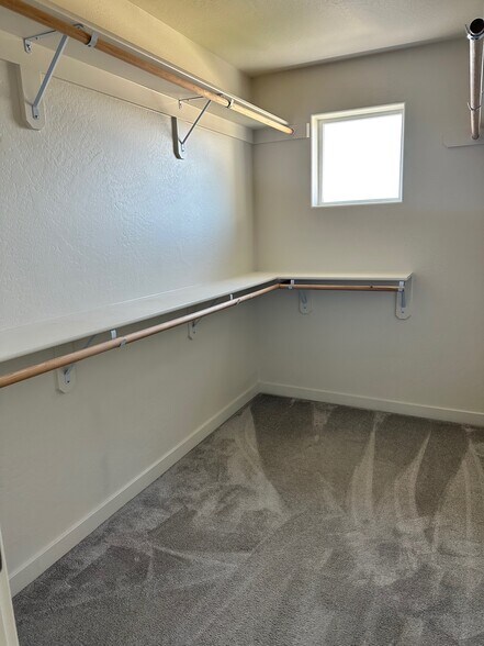 Building Photo - 3503 Carnelian St