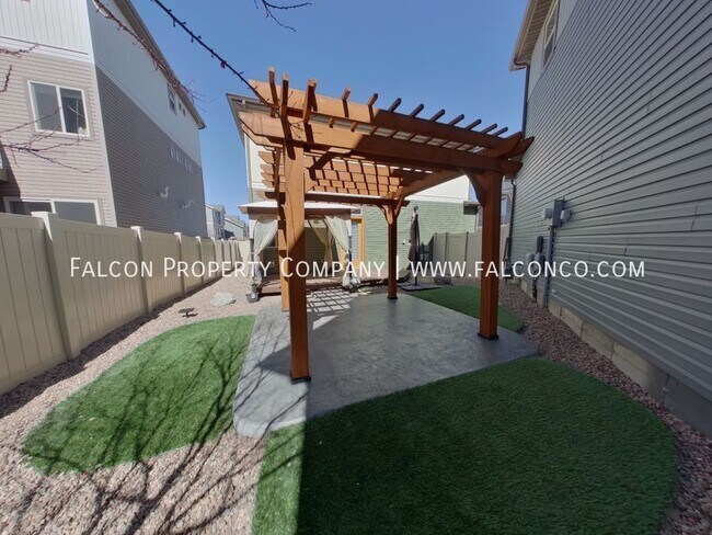 Building Photo - 6141 Callan Dr