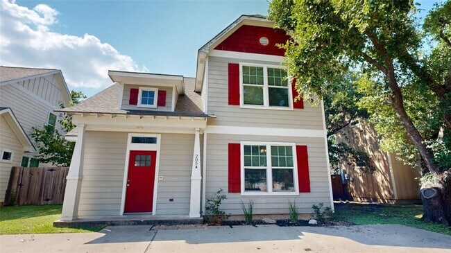 Building Photo - 205 Sterling St