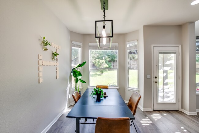 Building Photo - 2149 Paradise Ridge Dr