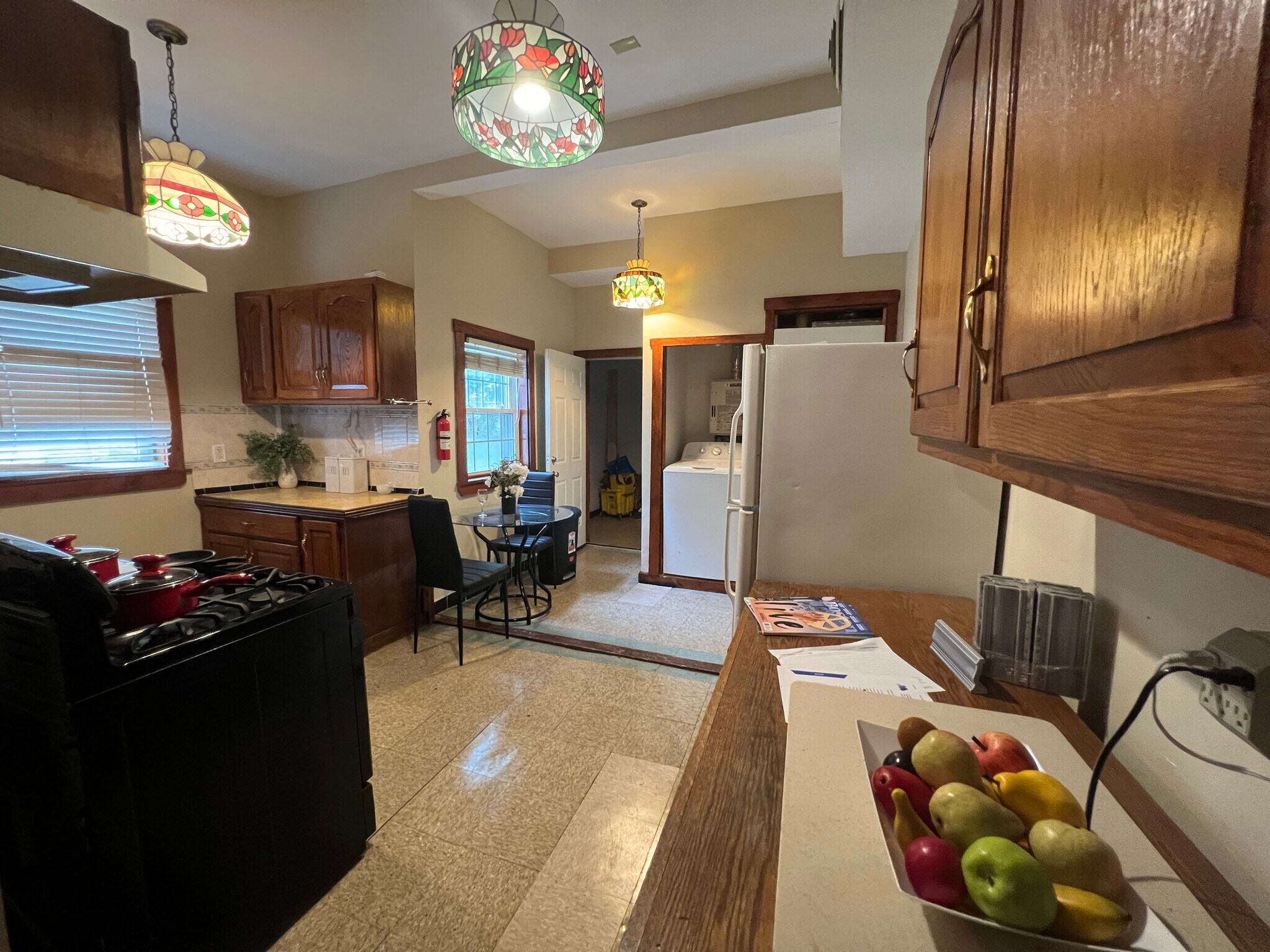 Building Photo - 88 Walnut Ave