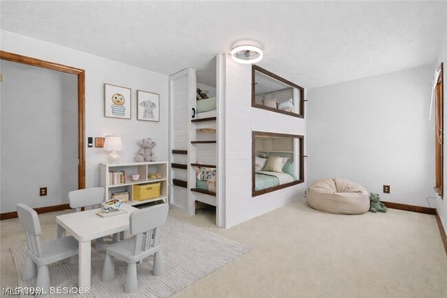 Building Photo - 13943 Walking Stick Way