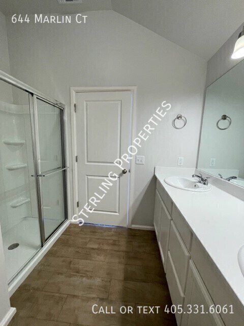 Building Photo - 644 Marlin Ct