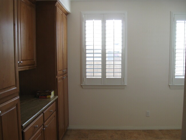 Building Photo - 31990 Oregon Ln