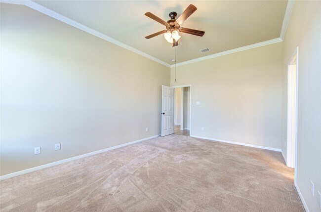 Building Photo - 23022 Silver Linden Ct