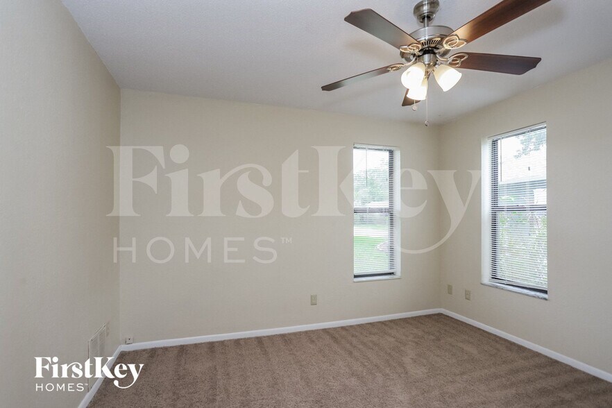 Building Photo - 9923 57th Way N