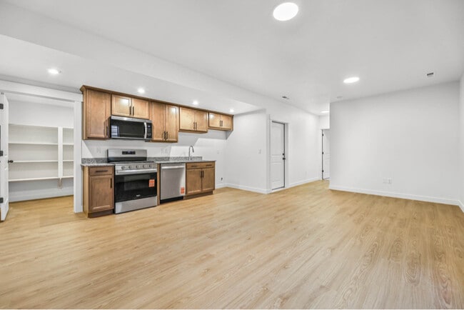 Building Photo - 3511 E 1120 S