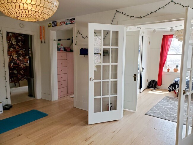 Interior Photo - Laurel220 (KC-JF)