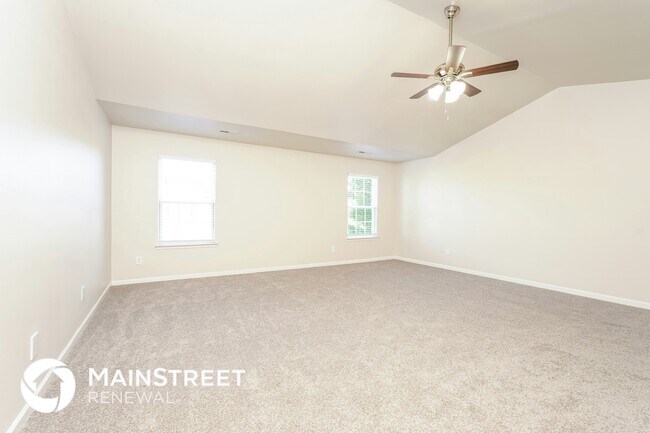 Building Photo - 3960 Foliage Dr