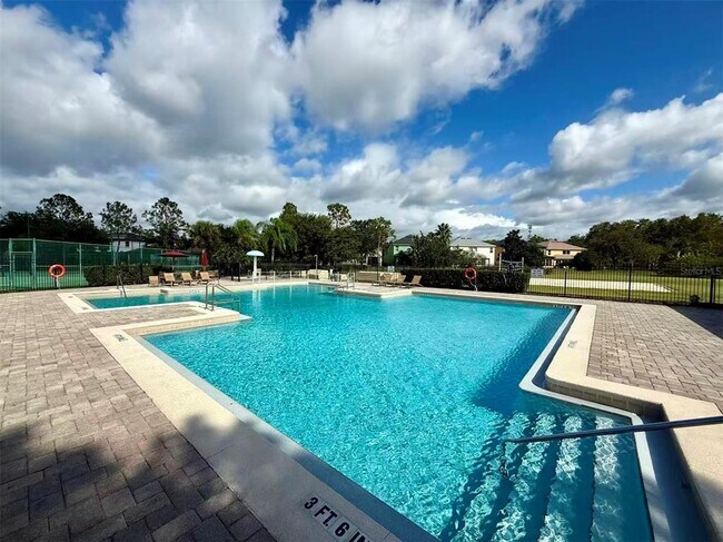 Building Photo - 13832 Dove Wing Ct