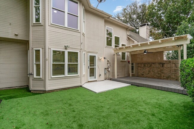 Building Photo - 17732 Windflower Way