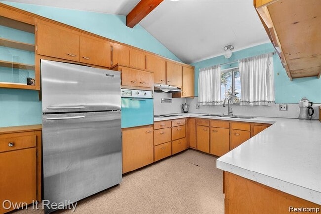 Building Photo - 26444 Doxtator St