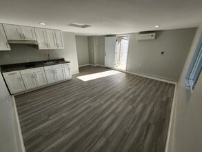 Building Photo - 7758 Zelzah Ave
