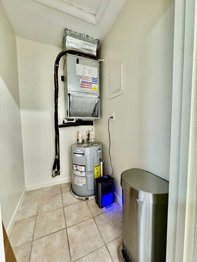 Storage - Indoor - 506 Quincy Ave